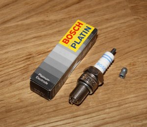 (Bild für) ZÜNDKERZE BOSCH 0241250512 W4DP0 FÜR/KOMPATIBEL ZU EAN: 3165141049503