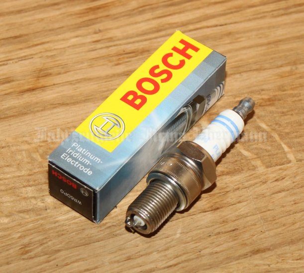 (Bild für) ZÜNDKERZE BOSCH WR6DP0 0242240555 FÜR/KOMPATIBEL ZU EAN: 3165141051865 - zum Schließen ins Bild klicken