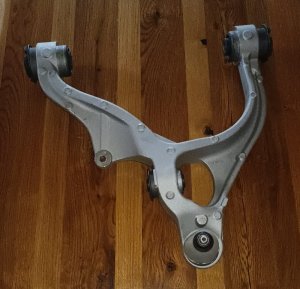 (Bild für) QUERLENKER VORN RECHTS UNTEN FÜR/KOMPATIBEL ZU RAM 1500 MATERIAL ALUMINIUM O.E. TEILENUMMERN ZU VERGLEICHSZWECKEN: 55366438AE 55366438AG 68298346AA 68298346AB